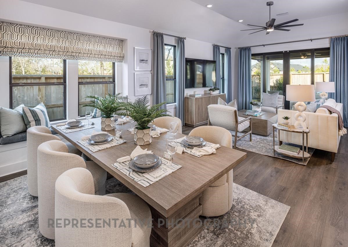 13048 Wandering Rdg Lane Conroe, TX 77302 - Photo 19 of 49 a living room with furniture and window