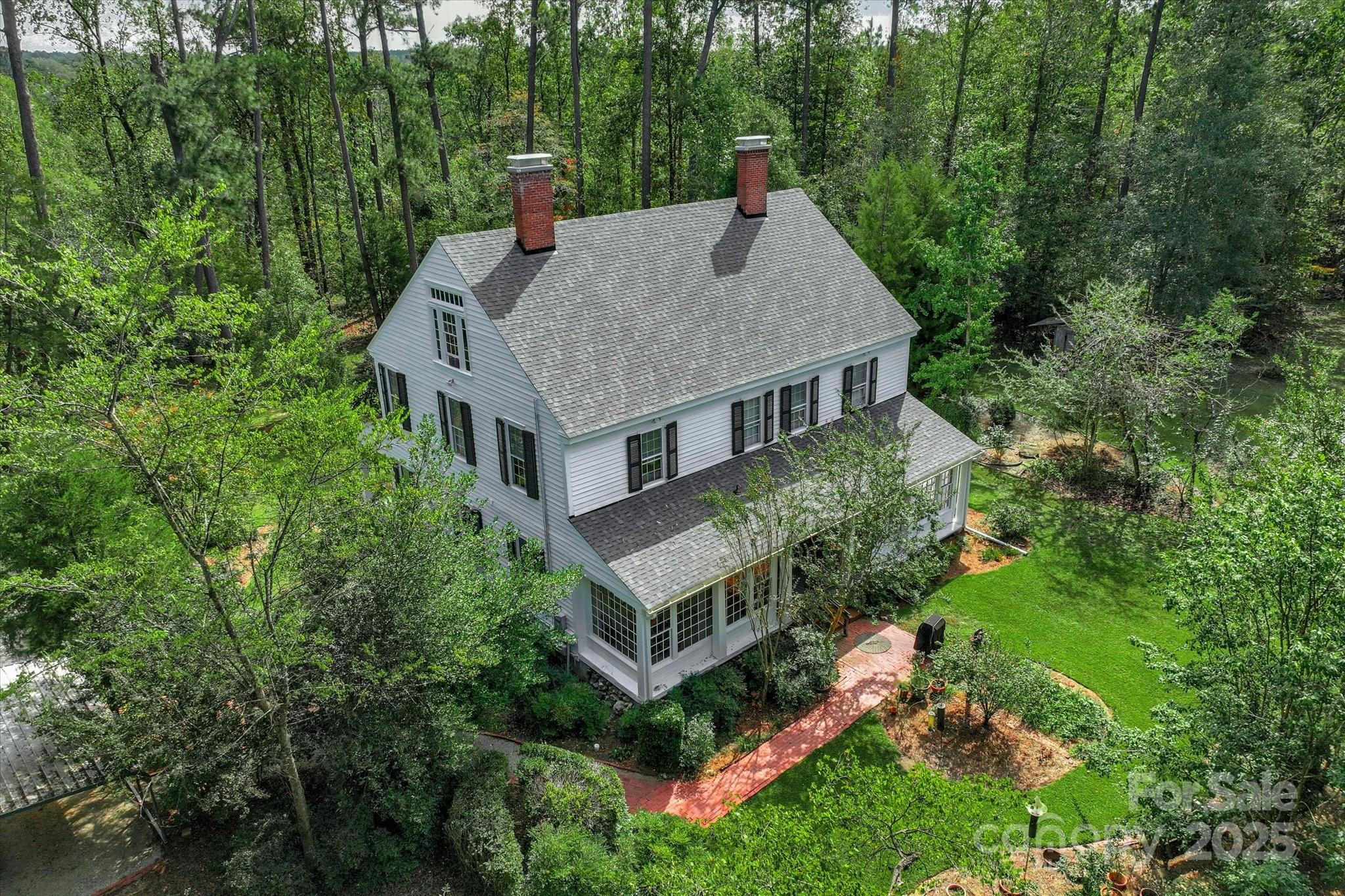 621 Meeting Street Road Edgefield, SC 29824 - Photo 36 of 40 an aerial view of a house