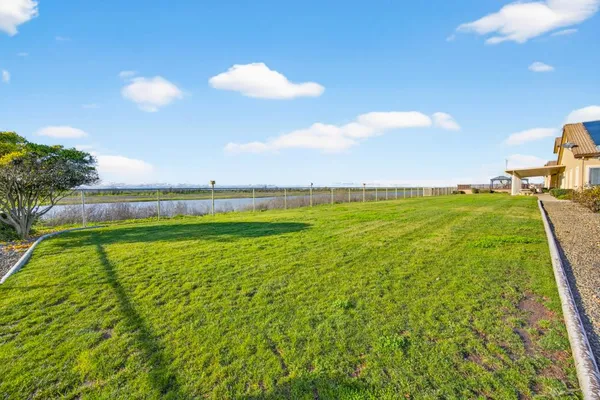 $3,300,000 | 5010 Jefferson Boulevard, West Sacramento, CA 95691