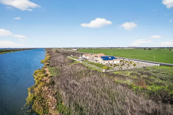 $3,300,000 | 5010 Jefferson Boulevard, West Sacramento, CA 95691