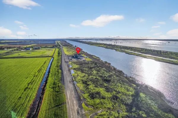 $3,300,000 | 5010 Jefferson Boulevard, West Sacramento, CA 95691