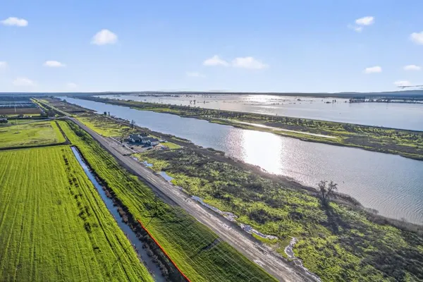 $3,300,000 | 5010 Jefferson Boulevard, West Sacramento, CA 95691