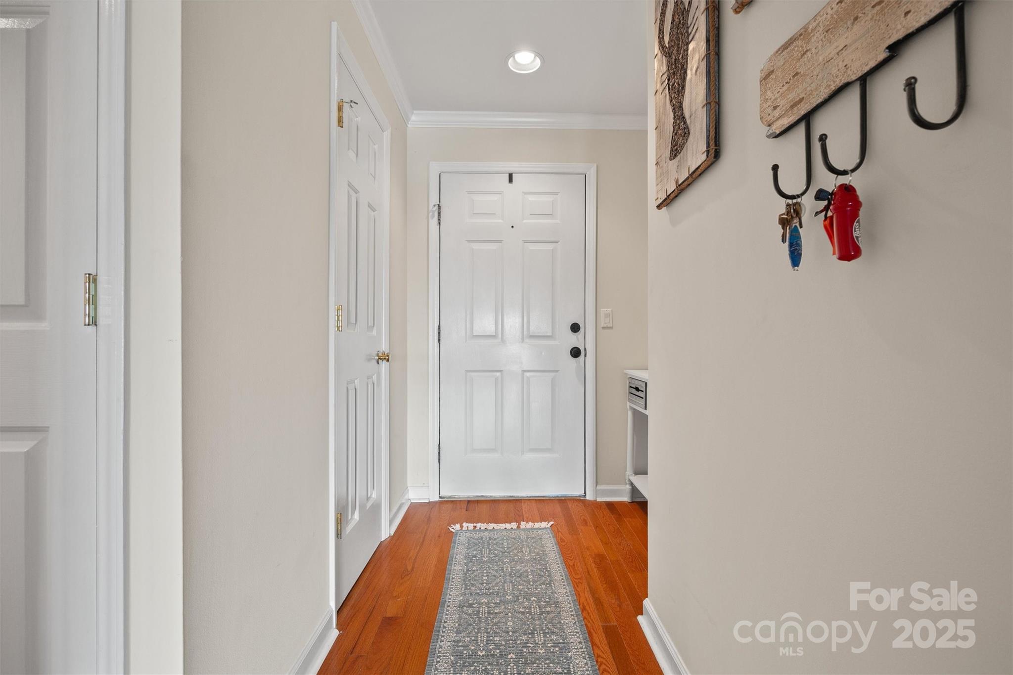 9709 Emerald Point Drive, Unit 6 Charlotte, NC 28278 - Photo 2 of 32