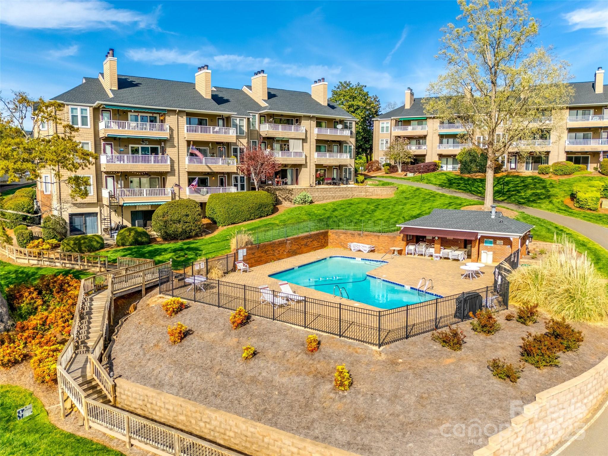 9709 Emerald Point Drive, Unit 6 Charlotte, NC 28278 - Photo 29 of 32