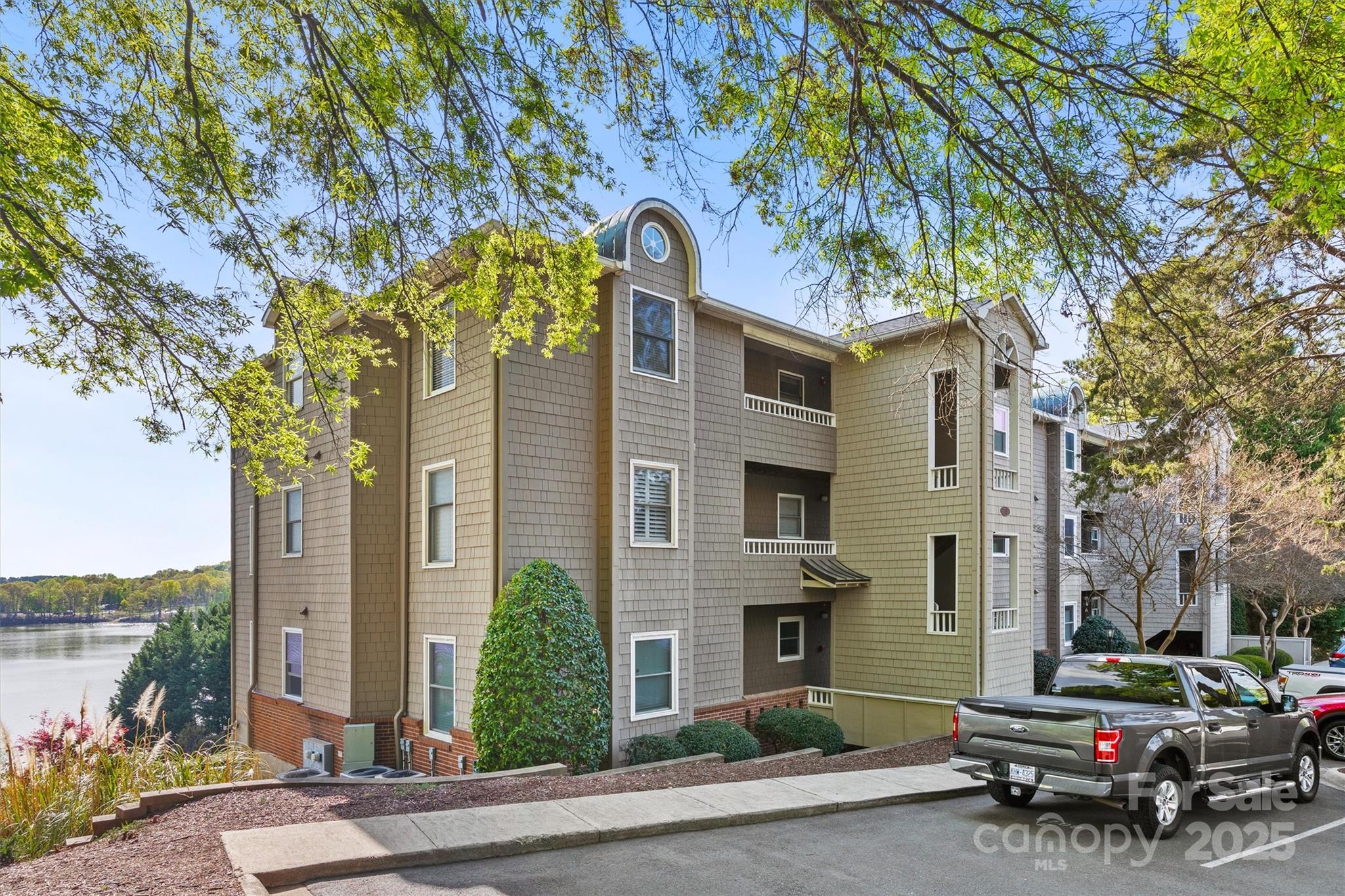 9709 Emerald Point Drive, Unit 6 Charlotte, NC 28278 - Photo 30 of 32