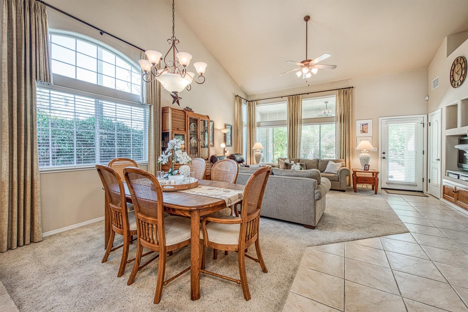 2815 Isabel Avenue Clovis, CA 93611 - Photo 7 of 31