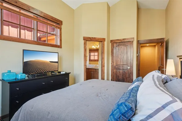 $975,000 | 50 B County Road 1293, Unit B, Silverthorne, CO 80498