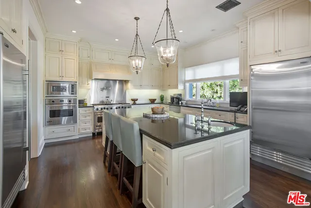 $82,500 | 980 Stradella Road, Los Angeles, CA 90077