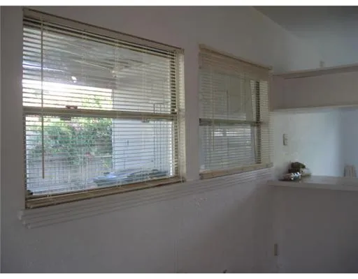 a view of empty room with window