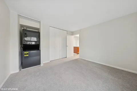 $185,000 | 5809 Oakwood Drive, Unit C, Lisle, IL 60532