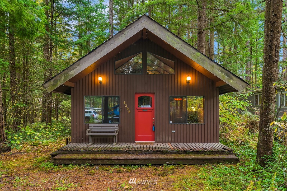 6206 Shamrock Road Maple Falls, WA 98266 - Photo 1 of 20 Gallery Image 1