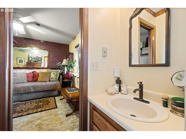 $985,000 | 23896 Northwest Mt Richmond Road, Yamhill, OR 97148