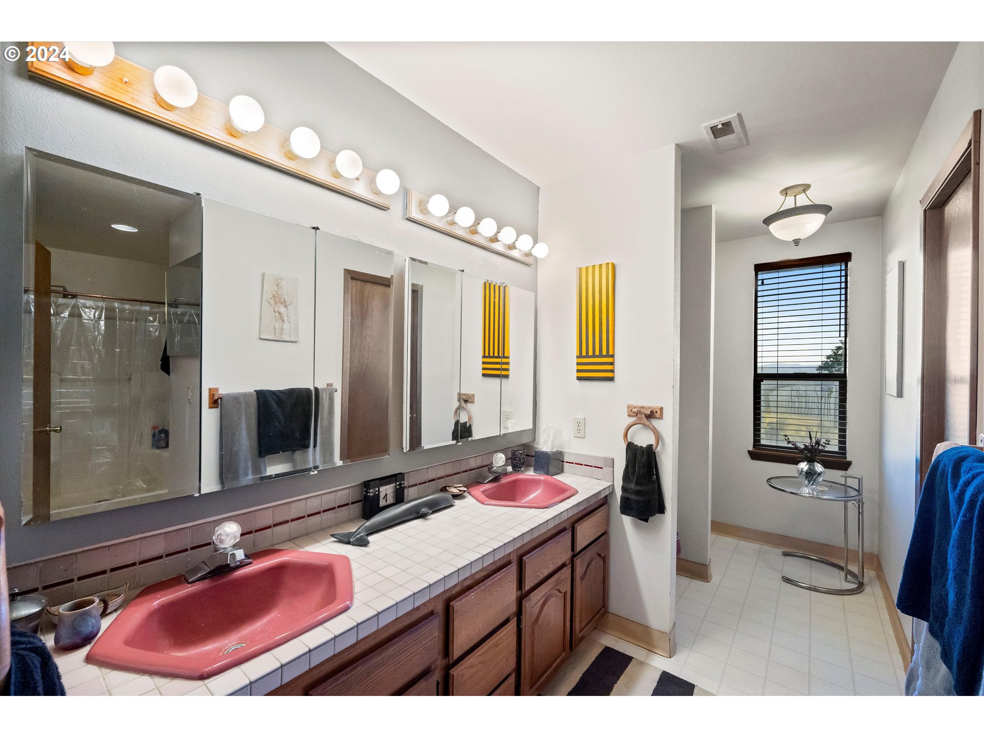 23896 Northwest Mt Richmond Road Yamhill, OR 97148 - Photo 32 of 46 Bathroom