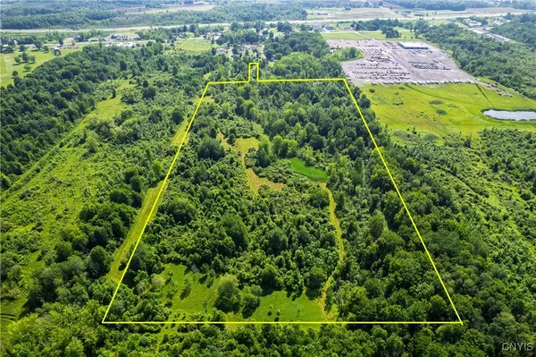 $1,599,999 | 5592 Nancy Avenue, Brewerton, NY 13029