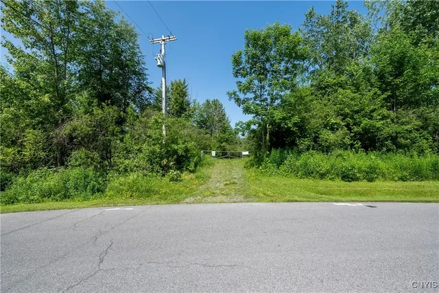 $1,599,999 | 5592 Nancy Avenue, Brewerton, NY 13029