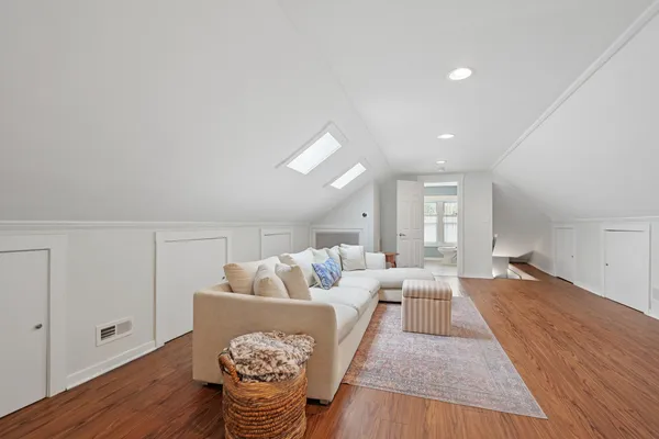 $599,000 | 4136 Raymond Avenue, Brookfield, IL 60513