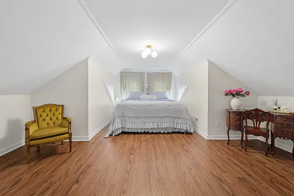 $599,000 | 4136 Raymond Avenue, Brookfield, IL 60513
