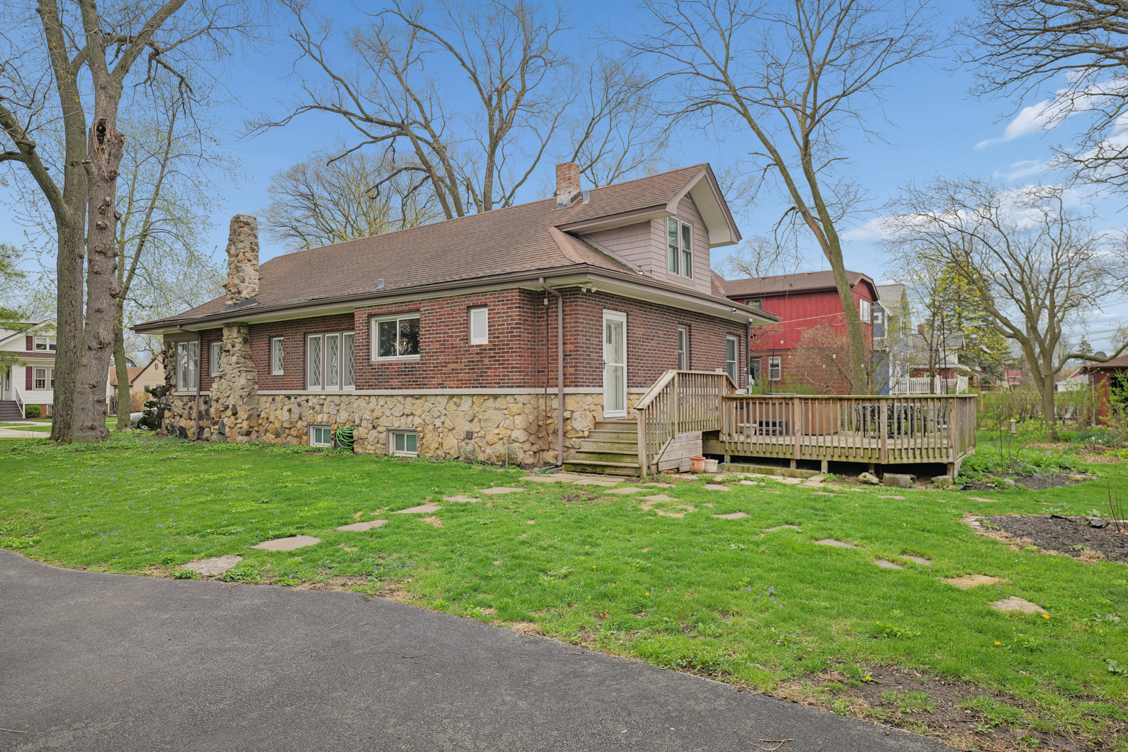4136 Raymond Avenue Brookfield, IL 60513 - Photo 22 of 23 a view of a house with a yard
