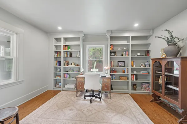 $599,000 | 4136 Raymond Avenue, Brookfield, IL 60513