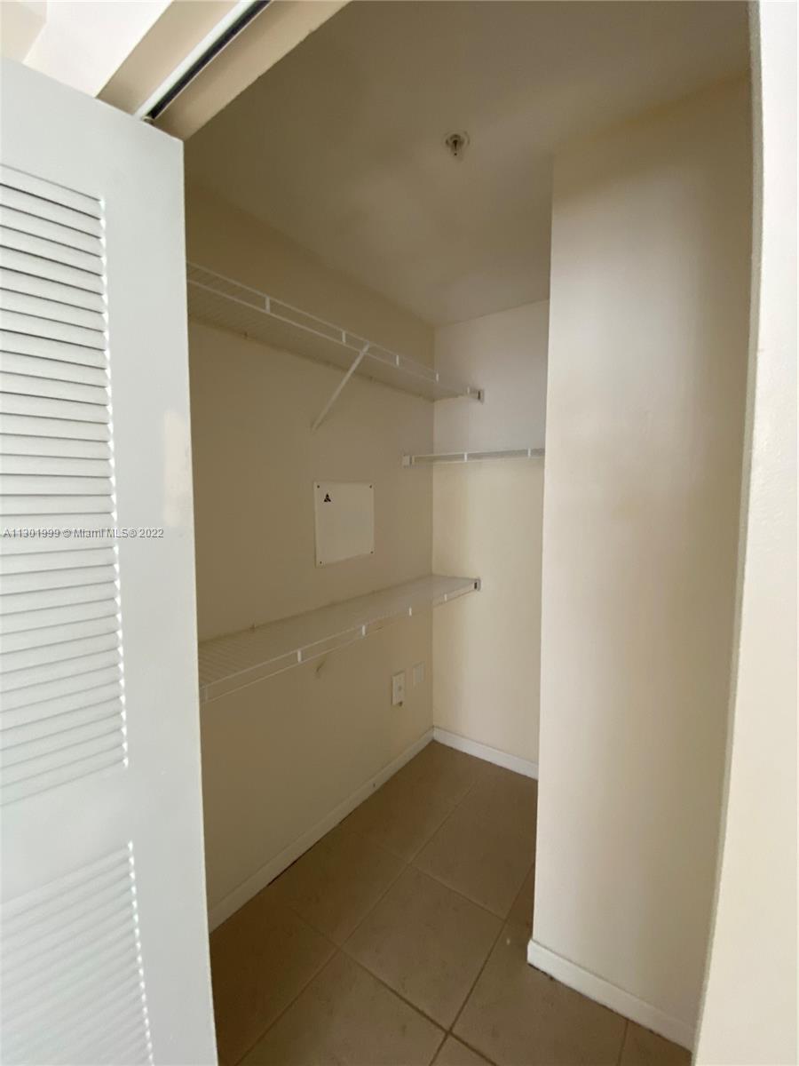 Parkside Hollywood, FL 33020 - Photo 21 of 26 a view of utility room