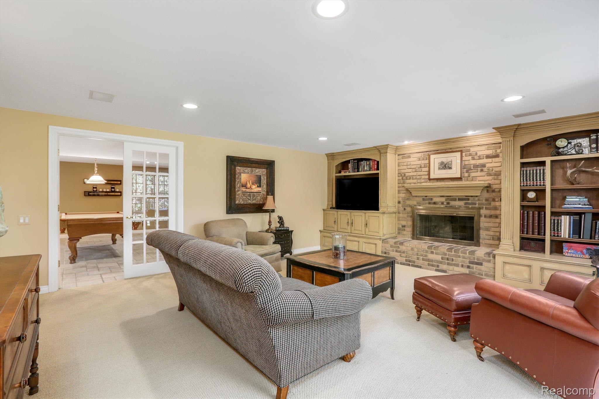 1029 Rock Spring Road Bloomfield Hills, MI 48304 - Photo 25 of 43 Gallery Image 25
