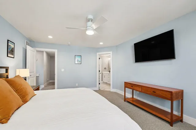 $795,000 | 1253 Echoes Circle, South Bend, IN 46617