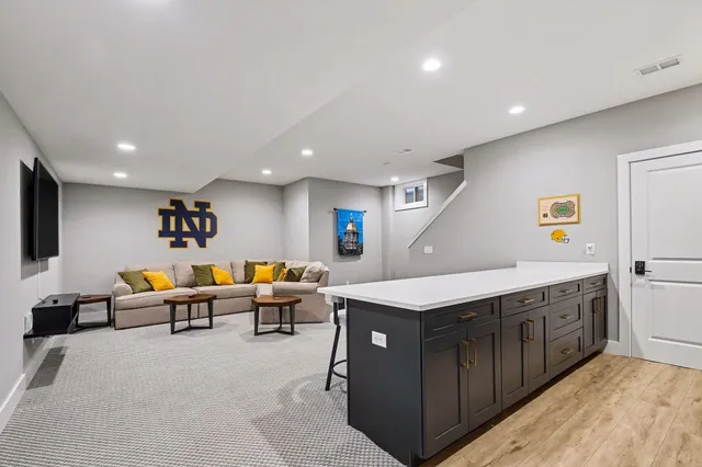 $795,000 | 1253 Echoes Circle, South Bend, IN 46617