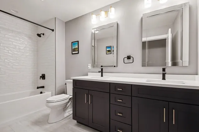 $795,000 | 1253 Echoes Circle, South Bend, IN 46617