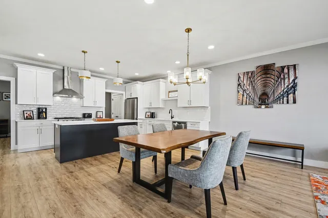 $795,000 | 1253 Echoes Circle, South Bend, IN 46617