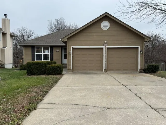 $335,000 | 2200 Northwest Harbor Place, Blue Springs, MO 64015