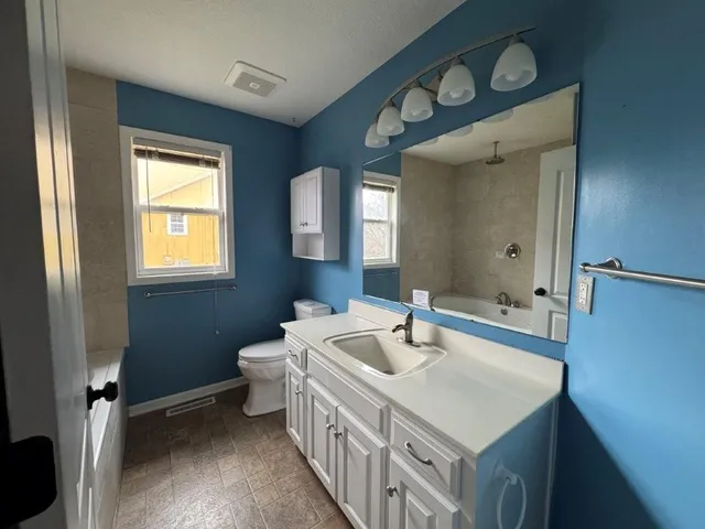 $335,000 | 2200 Northwest Harbor Place, Blue Springs, MO 64015