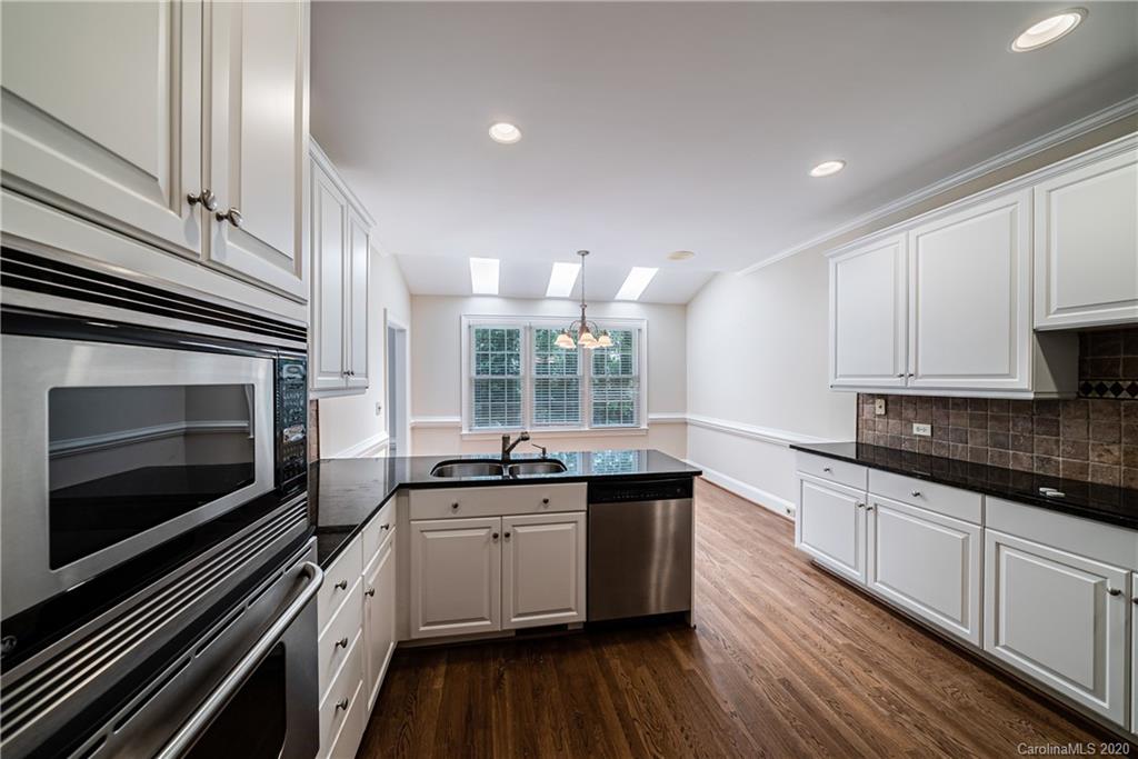 5718 Randolph Road Charlotte, NC 28270 - Photo 16 of 48 Gallery Image 16