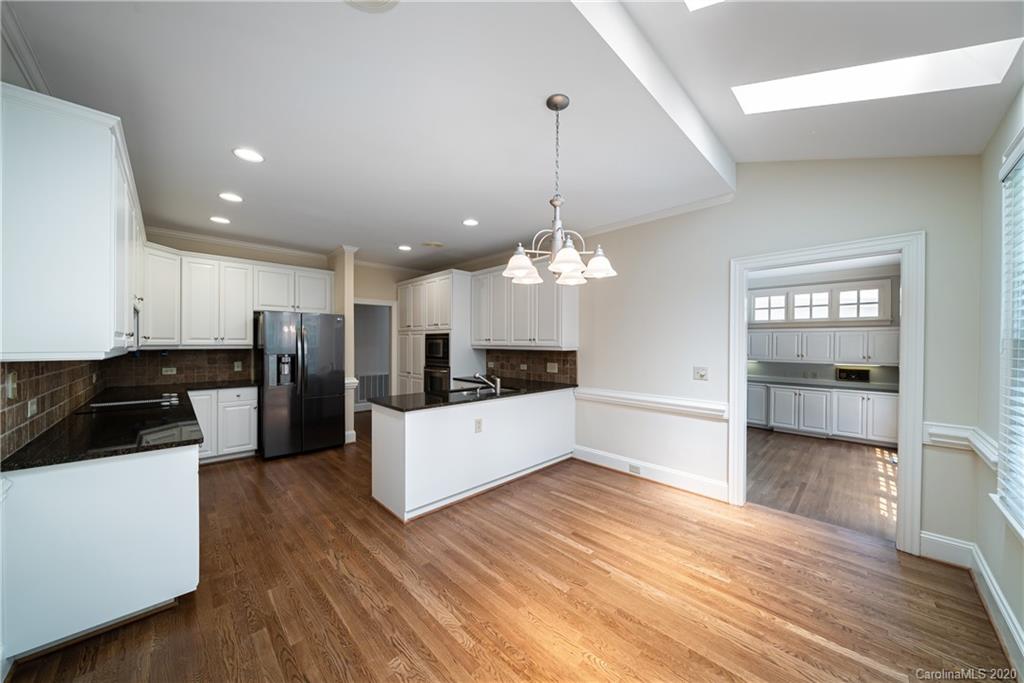 5718 Randolph Road Charlotte, NC 28270 - Photo 18 of 48 Gallery Image 18