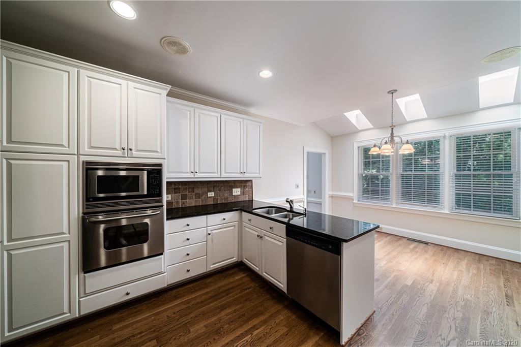5718 Randolph Road Charlotte, NC 28270 - Photo 19 of 48 Gallery Image 19