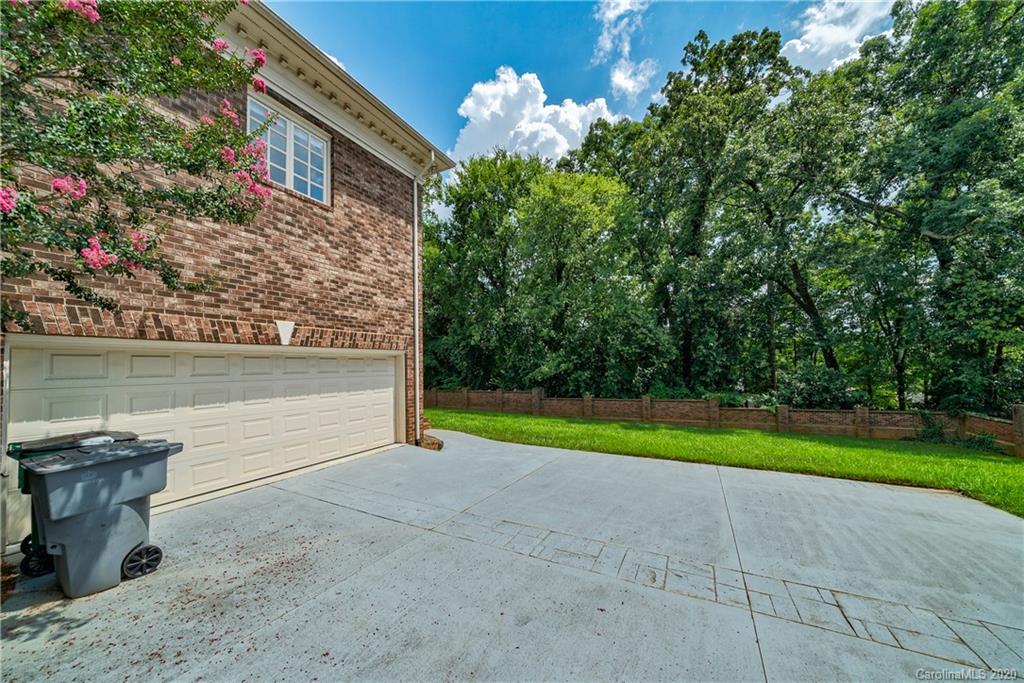 5718 Randolph Road Charlotte, NC 28270 - Photo 47 of 48 Gallery Image 47
