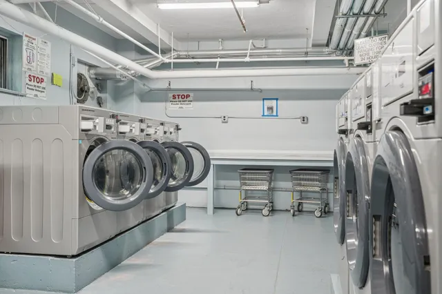 $388,800 | 160 Middle Neck Road, Unit 2C, Great Neck, NY 11021