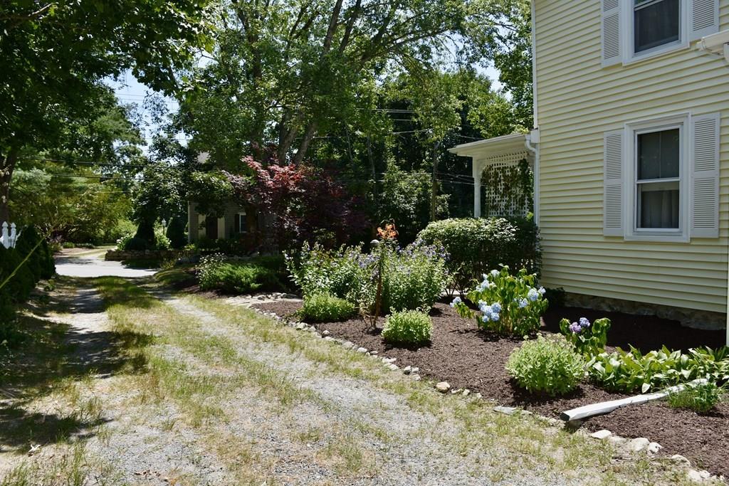 74 Acushnet Road Mattapoisett, MA 02739 - Photo 25 of 30 Gallery Image 25