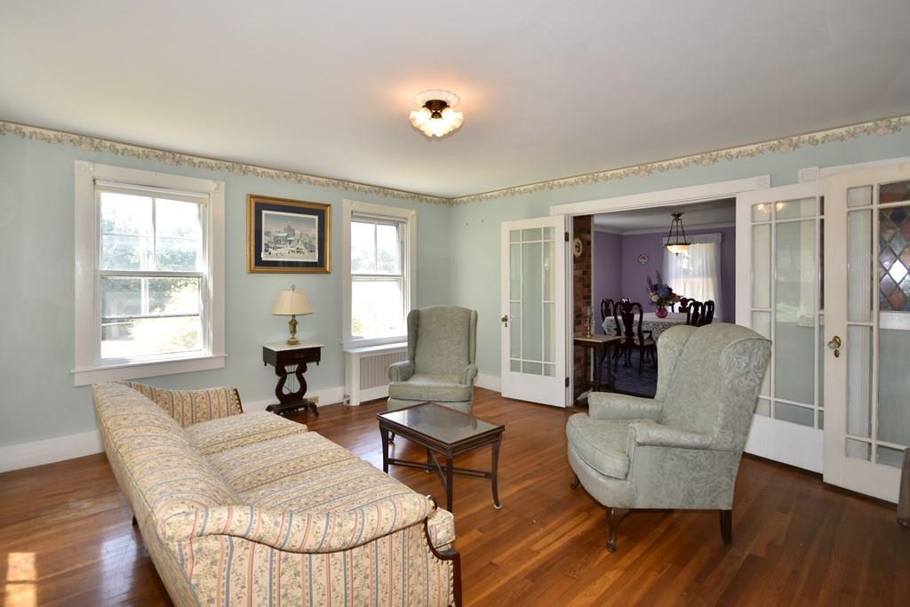 74 Acushnet Road Mattapoisett, MA 02739 - Photo 8 of 30 Gallery Image 8