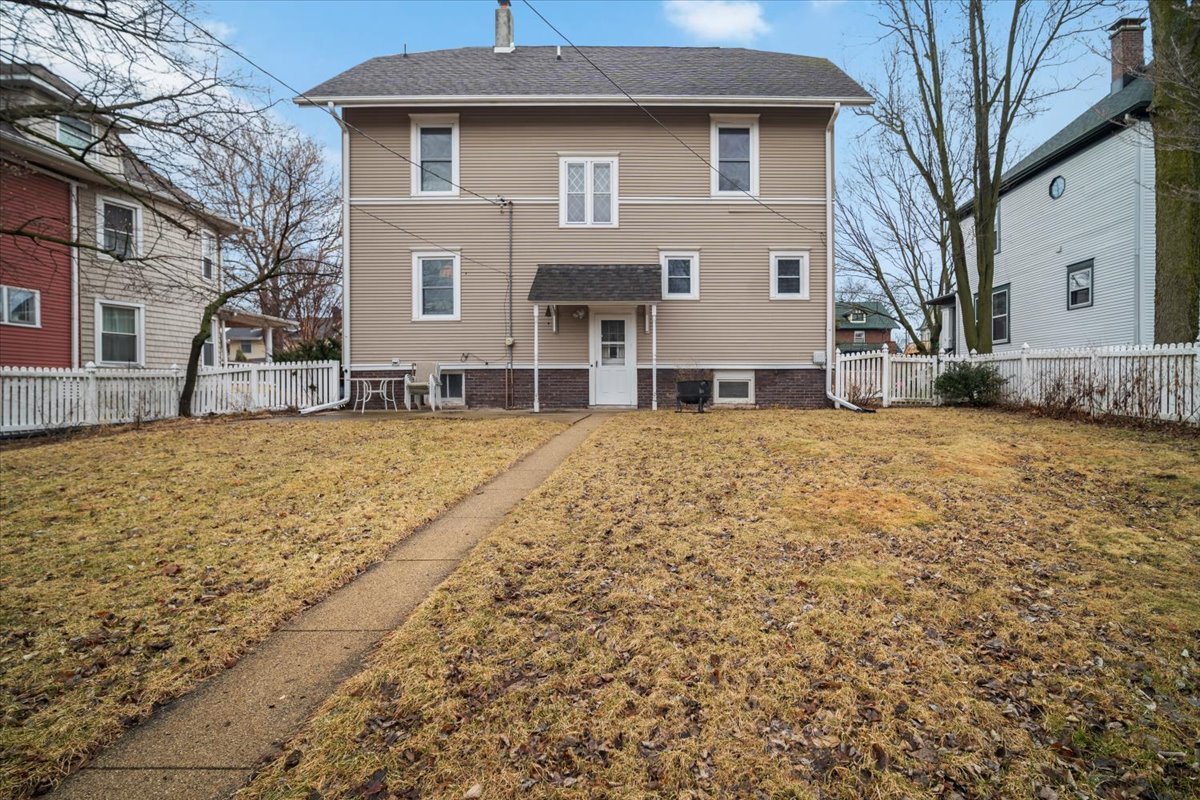 6 White Place Bloomington, IL 61701 - Photo 26 of 28