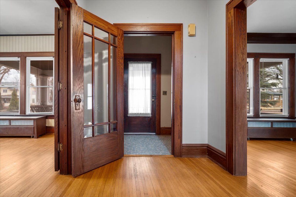 6 White Place Bloomington, IL 61701 - Photo 4 of 28