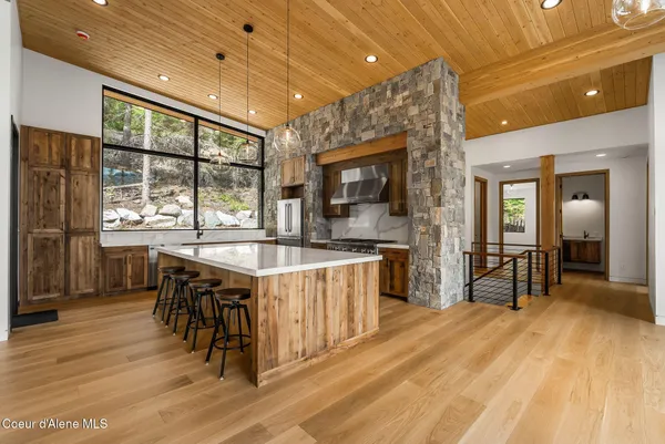 $1,900,000 | 292 Fairway View Drive, Sandpoint, ID 83864