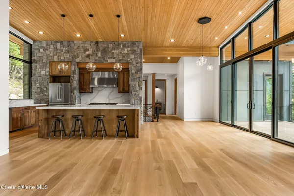 $1,900,000 | 292 Fairway View Drive, Sandpoint, ID 83864