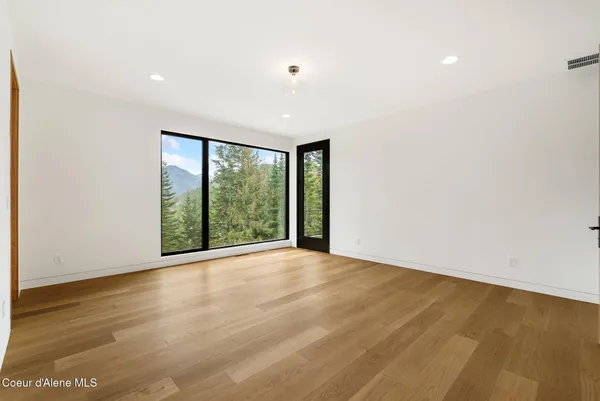 $1,900,000 | 292 Fairway View Drive, Sandpoint, ID 83864