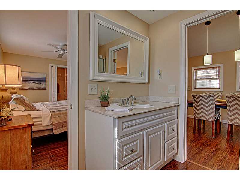 53E Andrew Comstock Road Warwick, RI 02886 - Photo 14 of 23 Bathroom.