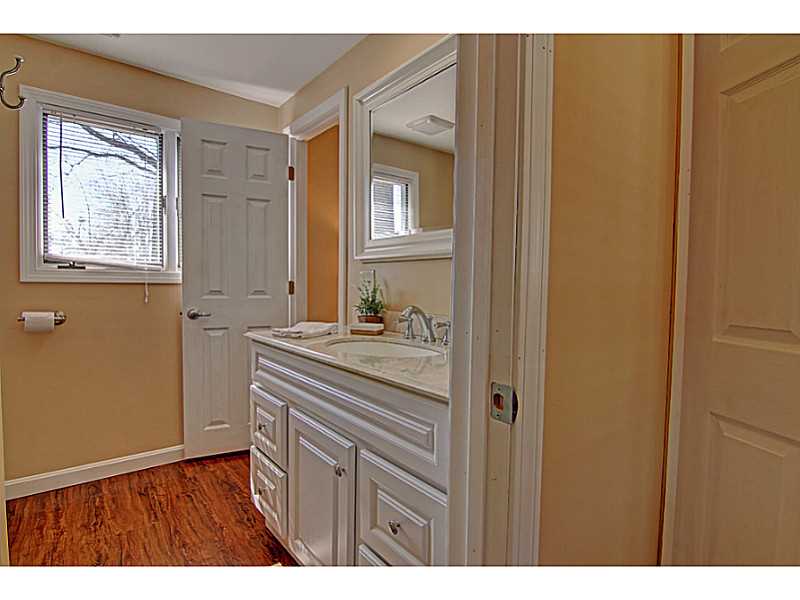 53E Andrew Comstock Road Warwick, RI 02886 - Photo 15 of 23 Bathroom.
