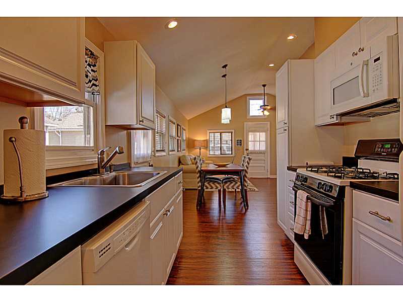 53E Andrew Comstock Road Warwick, RI 02886 - Photo 9 of 23 Kitchen.
