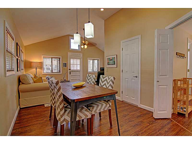 53E Andrew Comstock Road Warwick, RI 02886 - Photo 10 of 23 Dining Area.