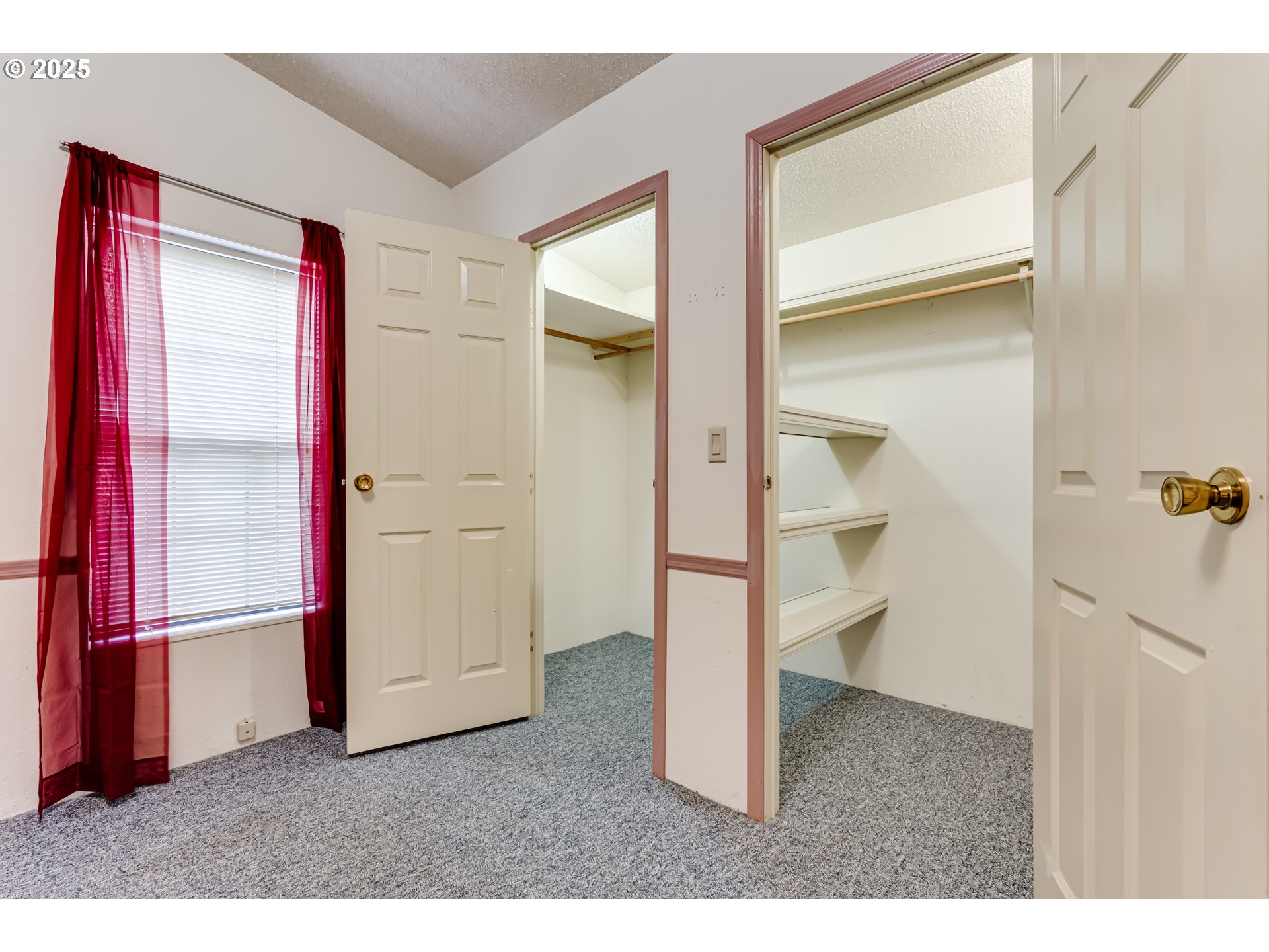 1475 Green Acres Road, Unit 83 Eugene, OR 97408 - Photo 27 of 34 Bedroom, Primary