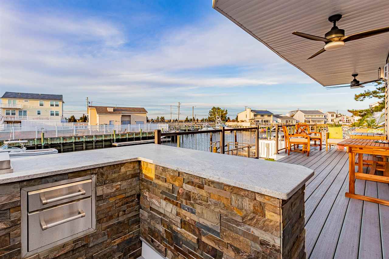 41 Sunset Egg Harbor Township, NJ 08234 - Photo 17 of 46