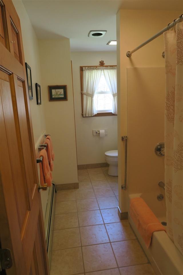341 Middle Road Dover, NH 03820 - Photo 19 of 28